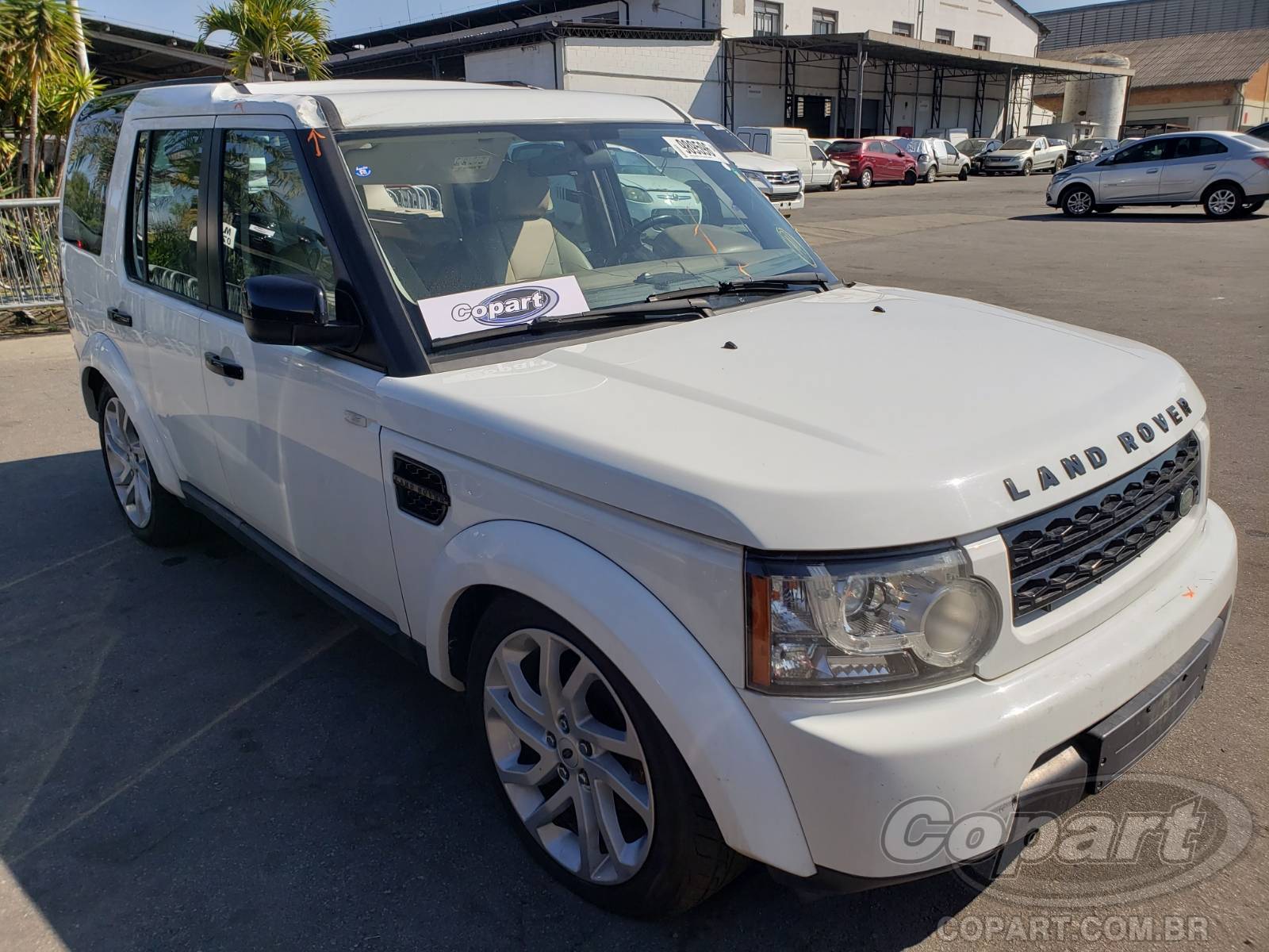 Veículo Land Rover Discovery 4 LAND ROVER DISCOVERY 4 2.7 V6 TURBO 2011 2011 em leilão