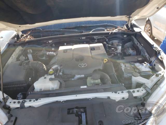 Foto 7 de 10: 2016 TOYOTA HILUX CD