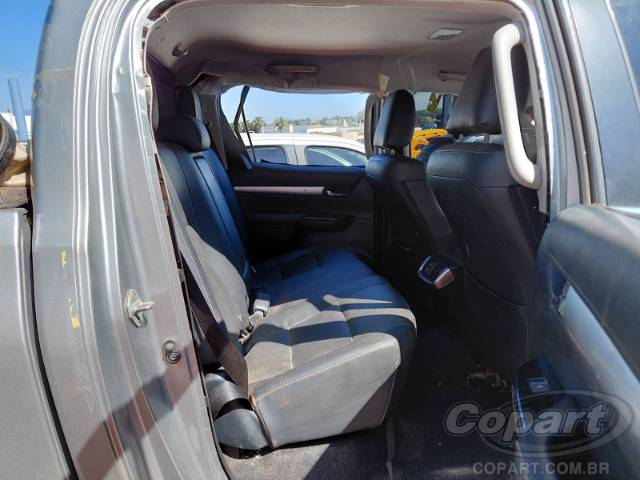 2024 TOYOTA HILUX CD 