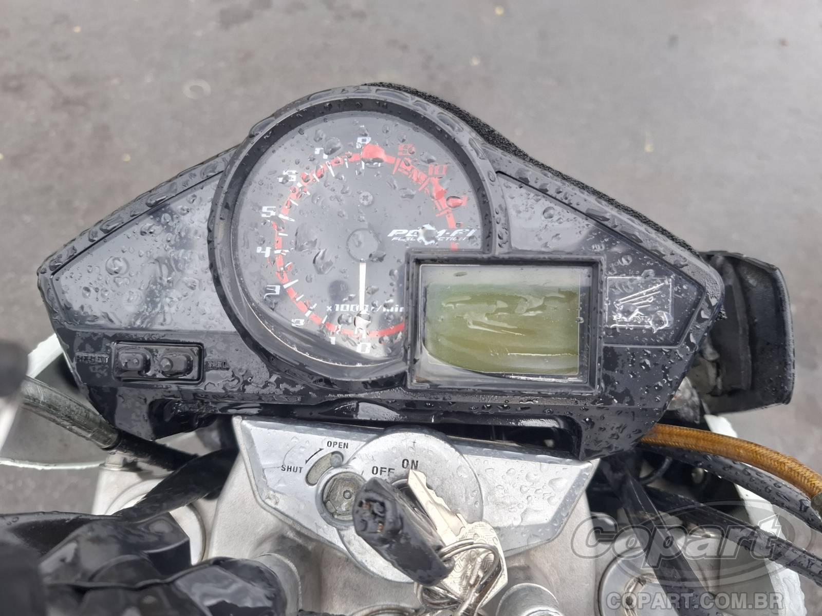 Foto 9 de 10: 2014 HONDA CB 300