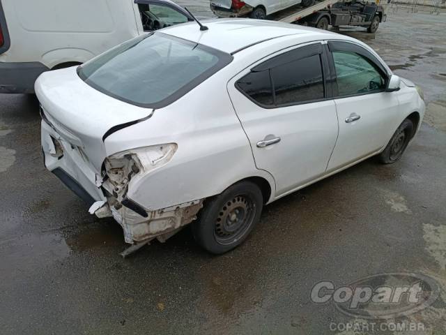 2014 NISSAN VERSA 