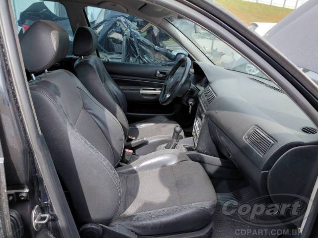 2010 VOLKSWAGEN GOLF 