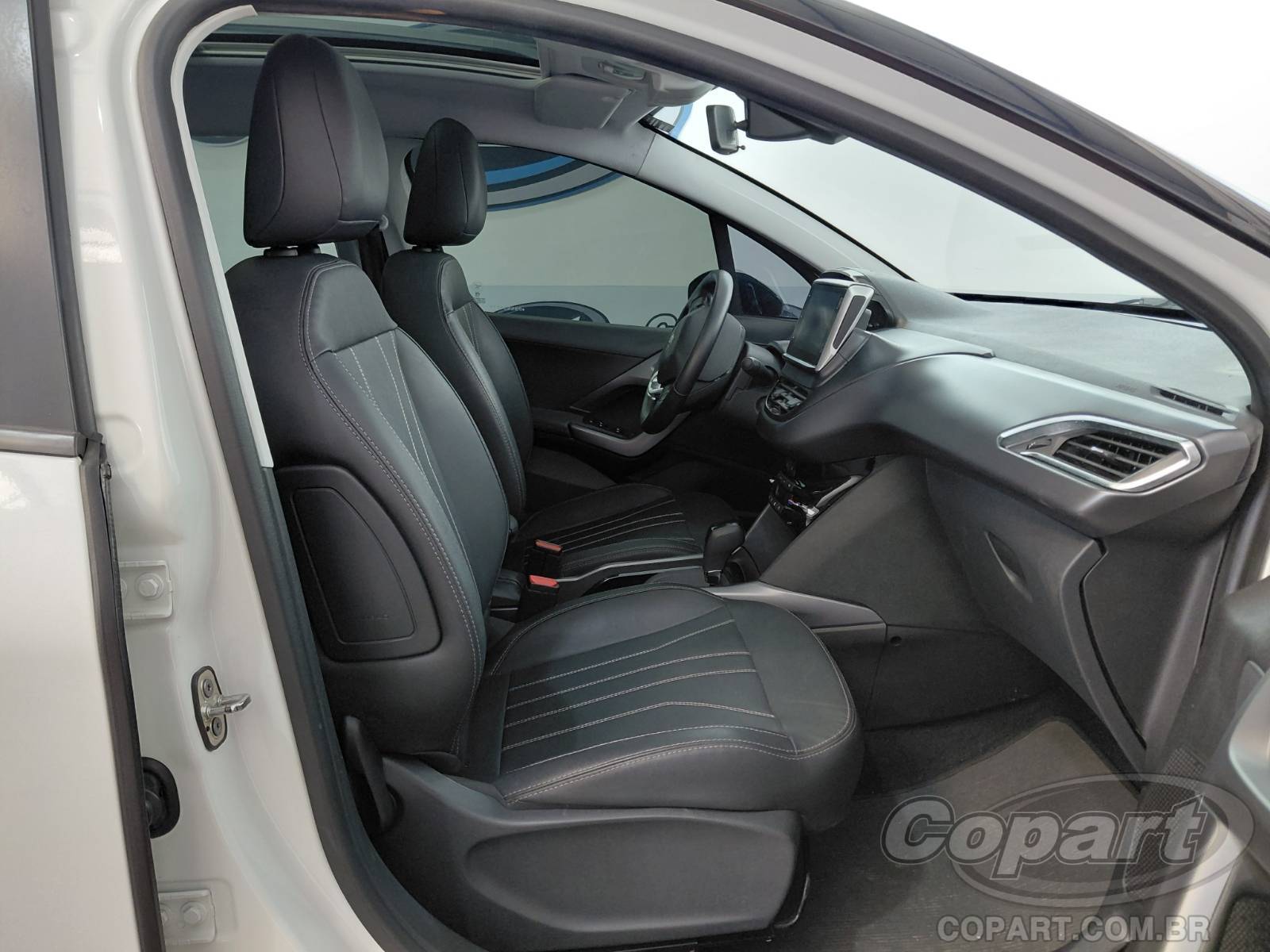 Foto 5: 2023 PEUGEOT 2008