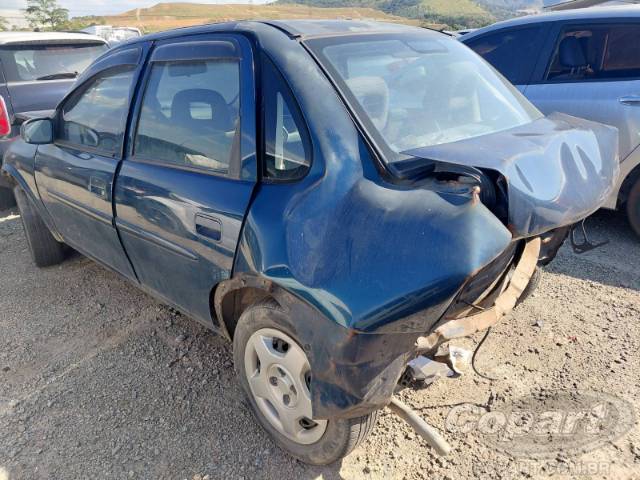 1998 CHEVROLET CORSA SEDAN 