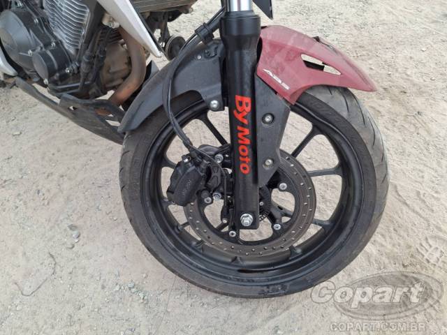 2026 HONDA CB 300F 