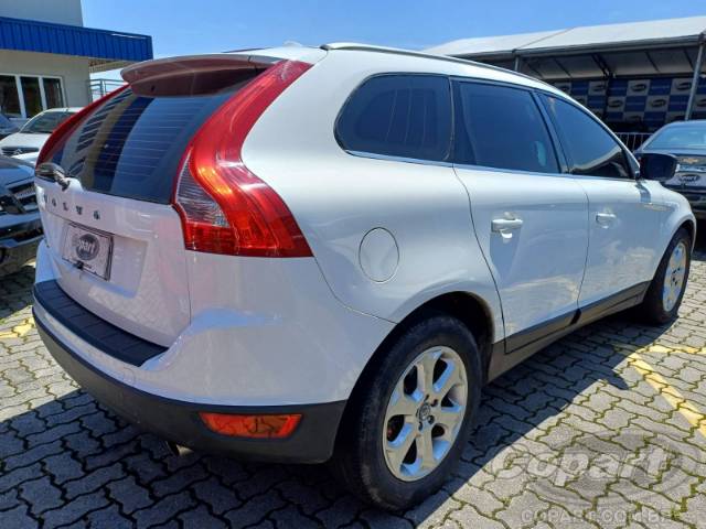 2011 VOLVO XC60 