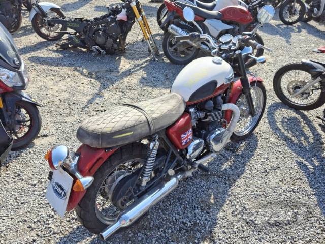 2013 TRIUMPH BONNEVILLE 