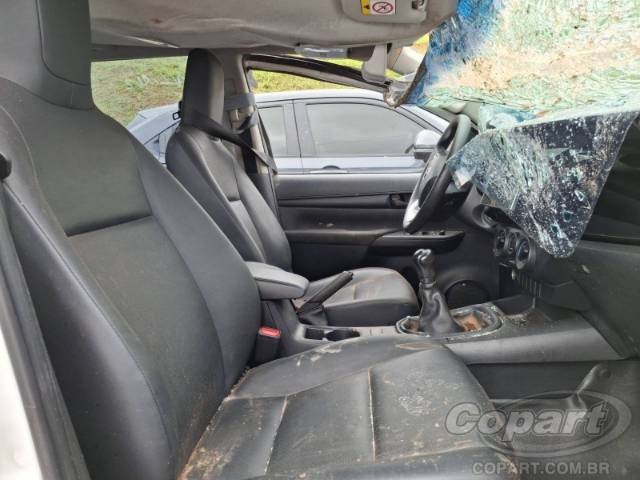 2019 TOYOTA HILUX CD 