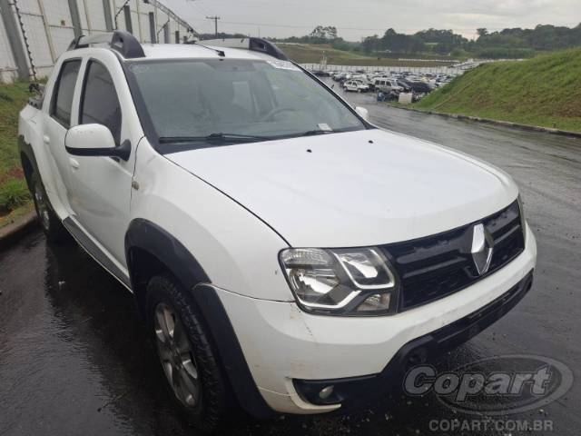 2020 RENAULT DUSTER OROCH 