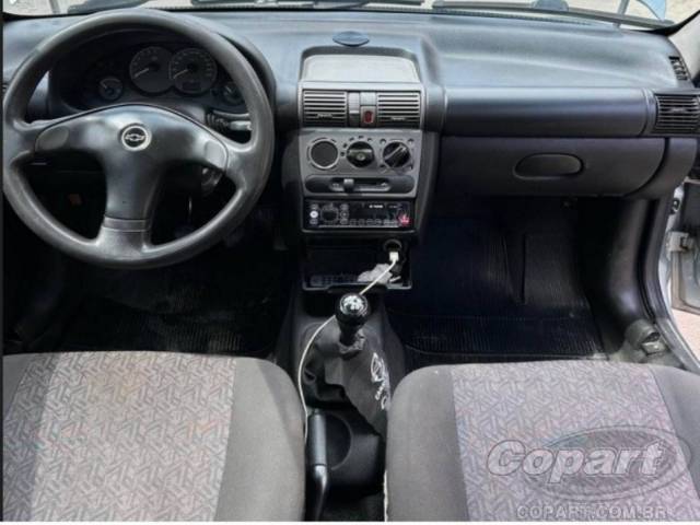2006 CHEVROLET CLASSIC 
