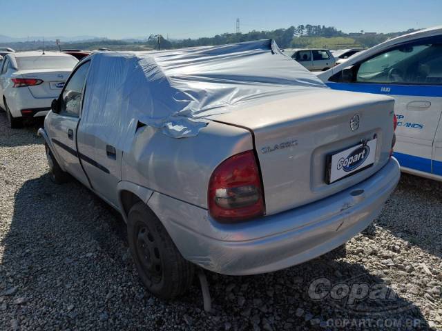 2005 CHEVROLET CLASSIC 