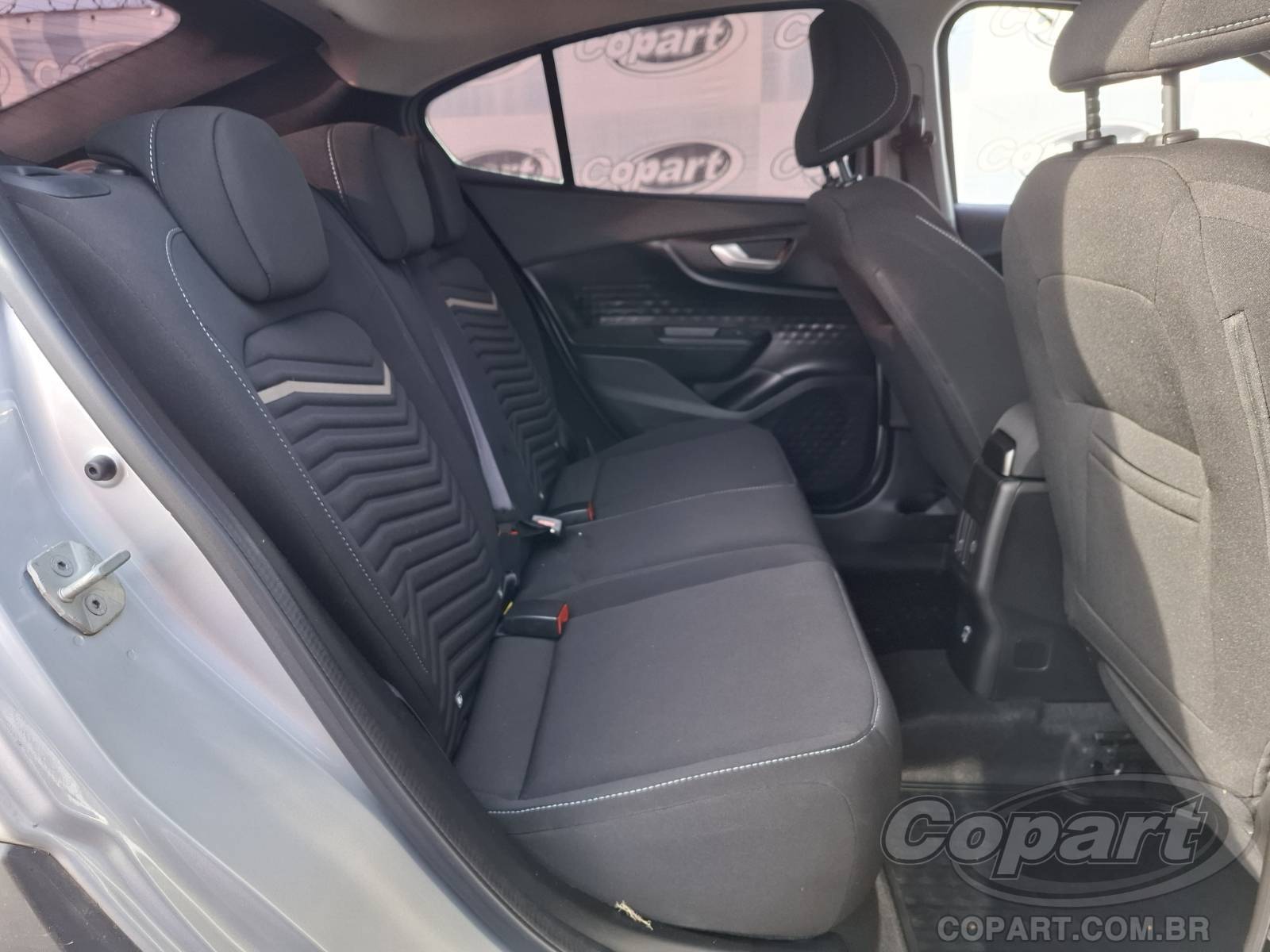 Foto 6 de 10: 2024 FIAT FASTBACK