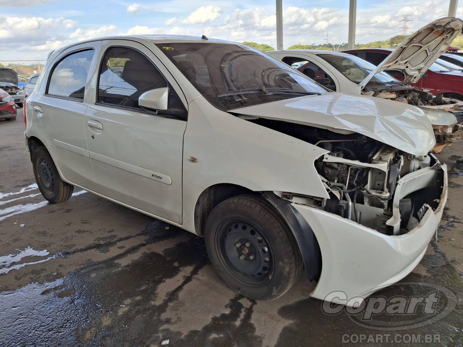Veículo Toyota Etios TOYOTA ETIOS X 1.3 16V 2015 2016 em leilão