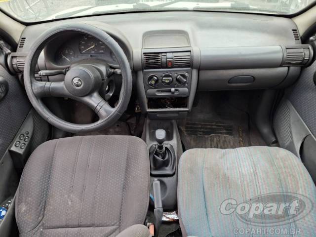 1997 CHEVROLET CORSA 