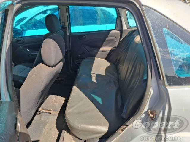 2009 FORD FIESTA SEDAN 