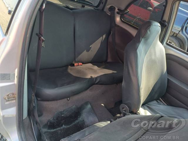 2005 FORD KA 