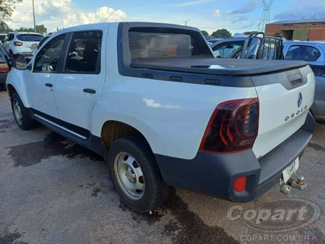 2018 RENAULT DUSTER OROCH 