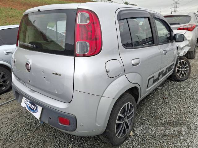2016 FIAT UNO 