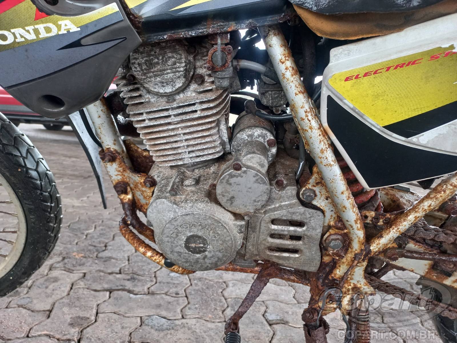 Foto 5: 2001 HONDA XR 200