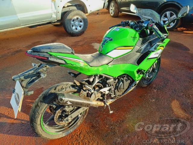 2025 KAWASAKI NINJA 500 
