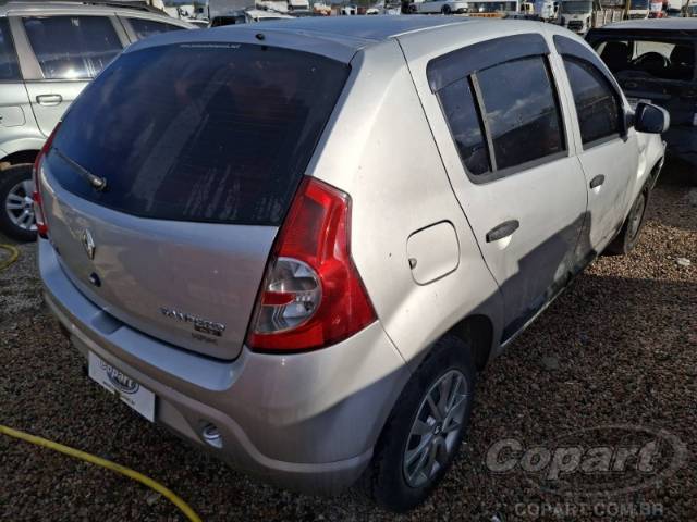 2010 RENAULT SANDERO 