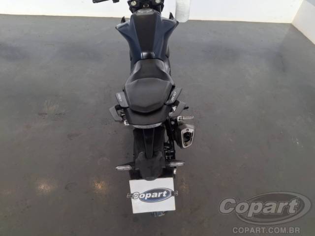 2025 HONDA CB 300F 