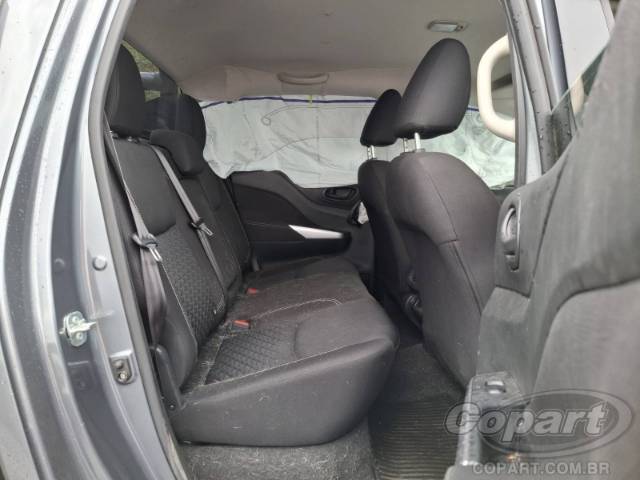 2025 NISSAN FRONTIER CD 