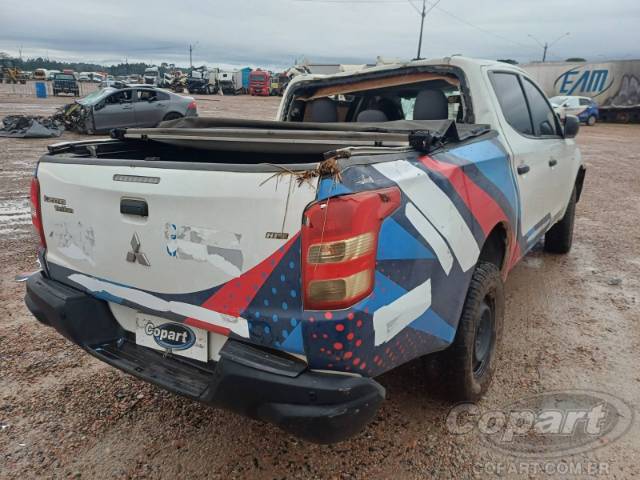 2021 MITSUBISHI L200 TRITON 