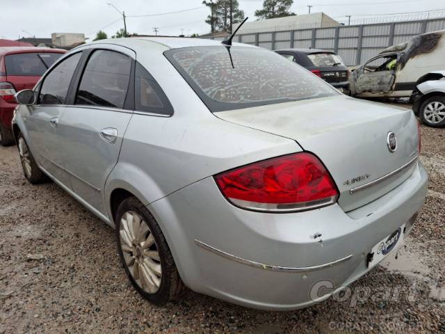 2010 FIAT LINEA 