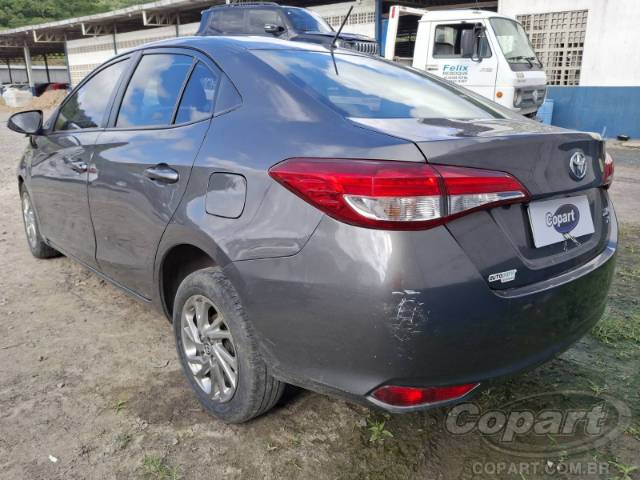 2023 TOYOTA YARIS SEDA 