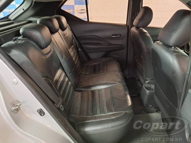 2017 NISSAN KICKS 