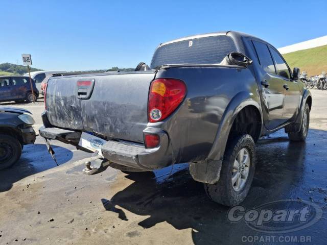2015 MITSUBISHI L200 TRITON 