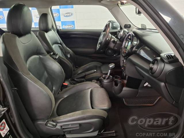 2016 MINI COOPER 