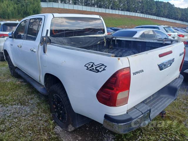 2016 TOYOTA HILUX CD 