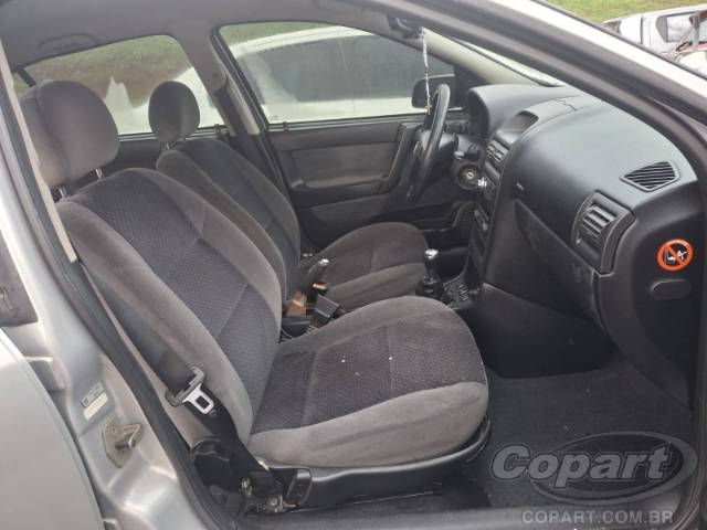 2005 CHEVROLET ASTRA SEDAN 