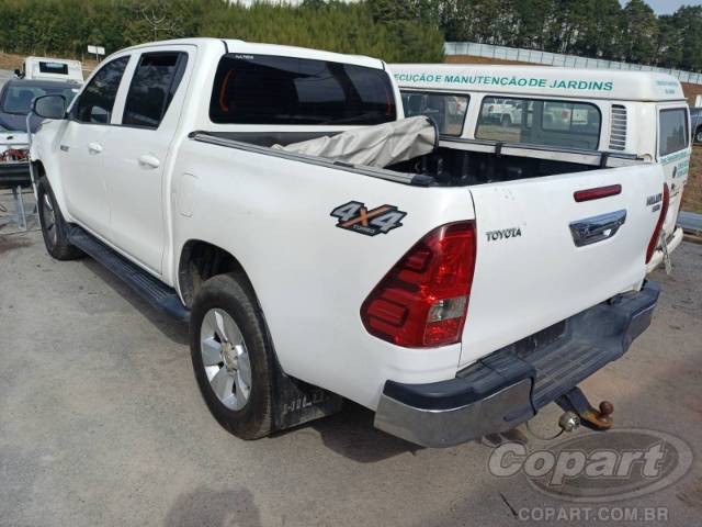 2016 TOYOTA HILUX CD 