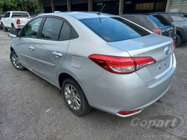 2023 TOYOTA YARIS SEDA 