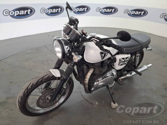 2014 TRIUMPH BONNEVILLE 