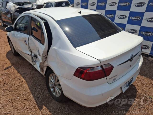 2016 VOLKSWAGEN VOYAGE 