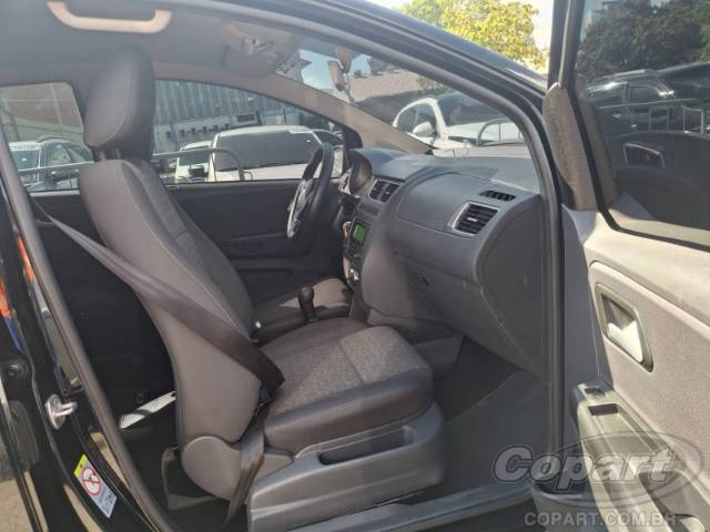 2014 VOLKSWAGEN FOX 