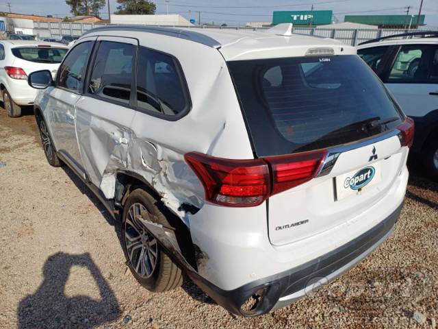 2018 MITSUBISHI OUTLANDER 