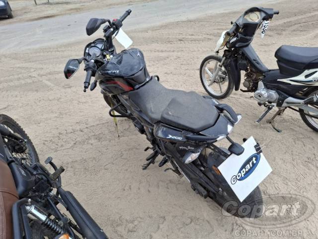 2025 BAJAJ DOMINAR 