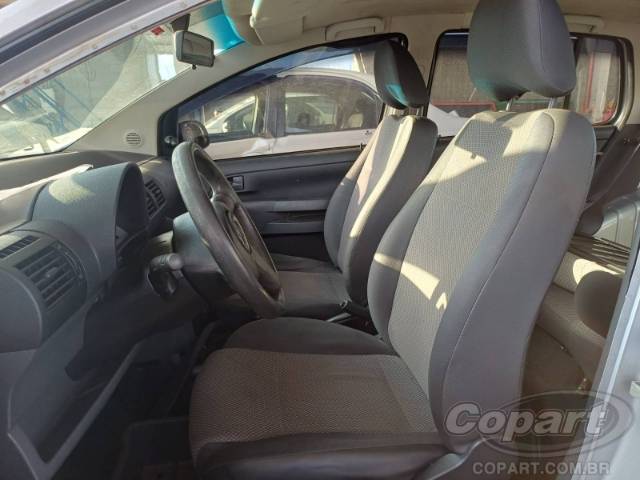 2005 VOLKSWAGEN FOX 