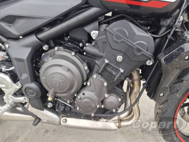 2025 TRIUMPH TRIDENT 