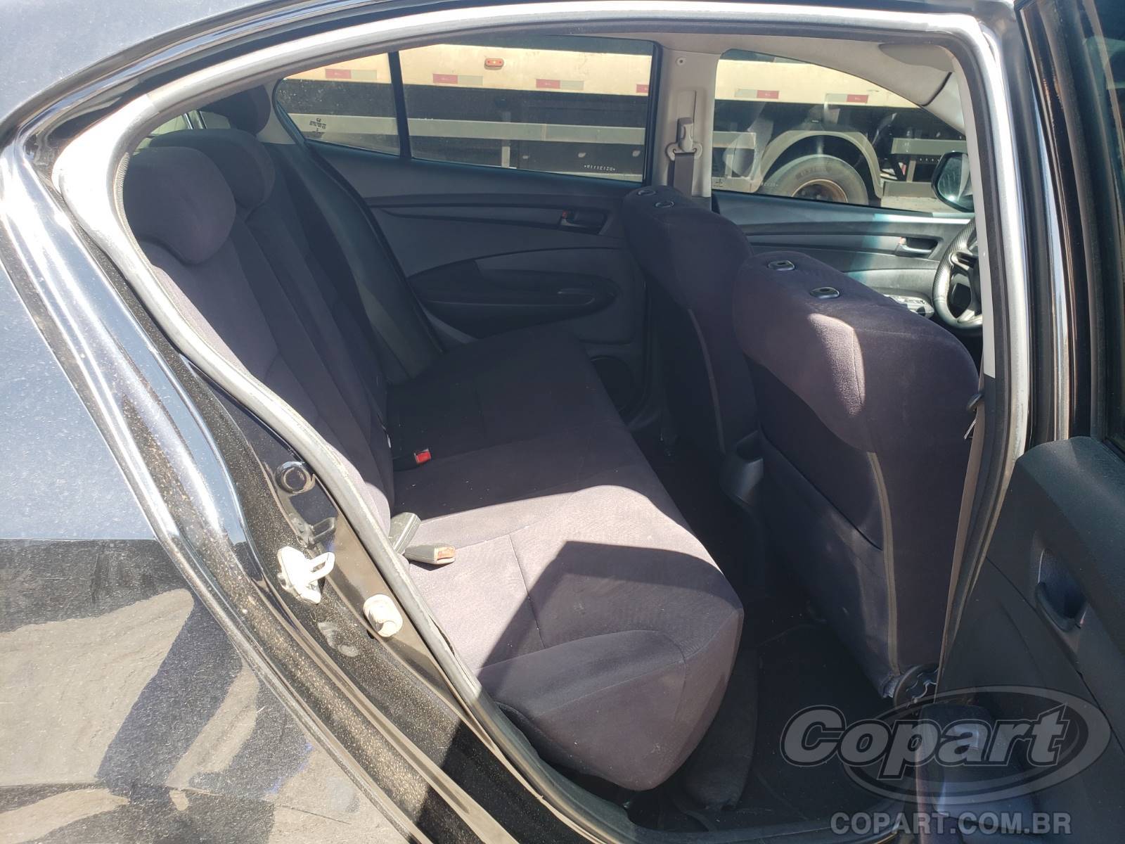Foto 6 de 10: 2013 HONDA CITY