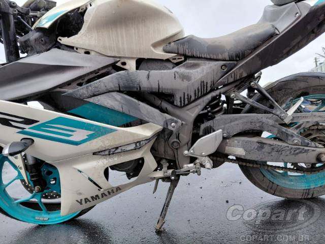 2025 YAMAHA YZF R3 
