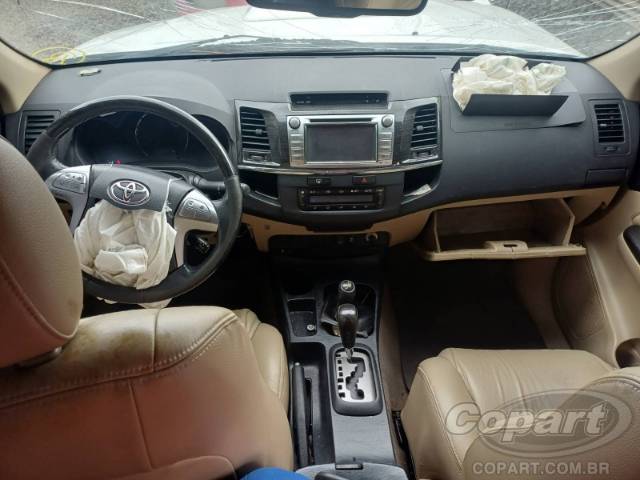 2015 TOYOTA HILUX SW4 