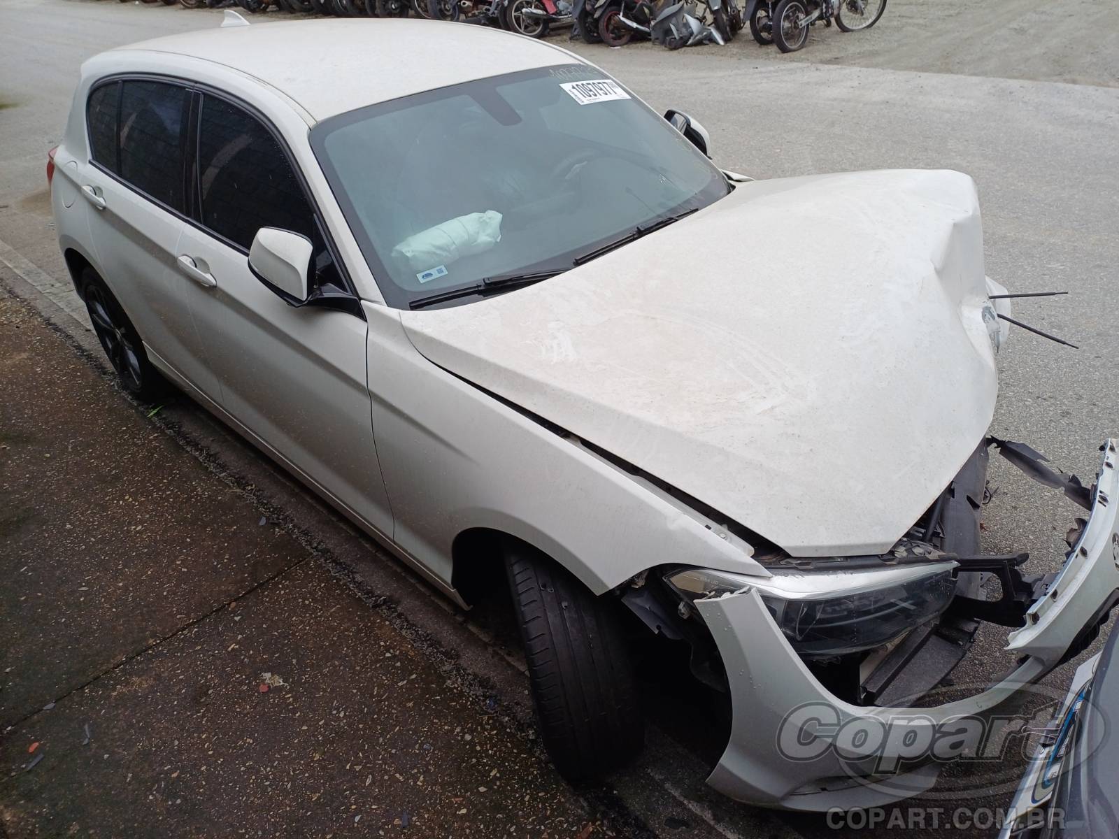 Veículo BMW Serie 1 BMW Serie 1 120i 2.0 16V Twin Turbo 2019 2019 em leilão