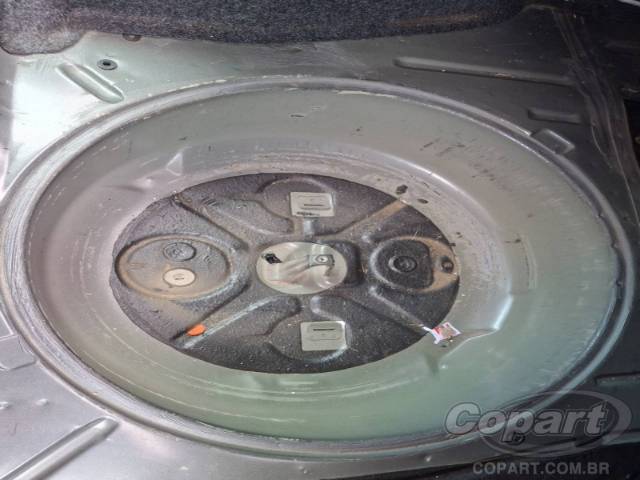 2015 VOLKSWAGEN VOYAGE 