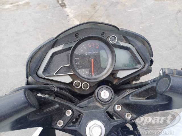2025 BAJAJ DOMINAR 